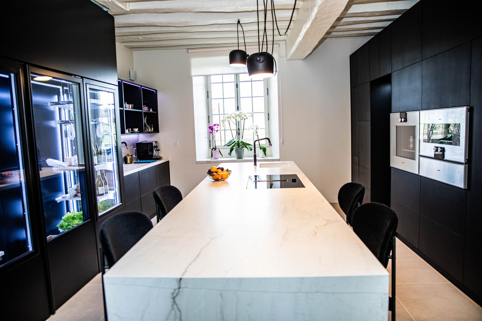 Cuisine contemporaine noire